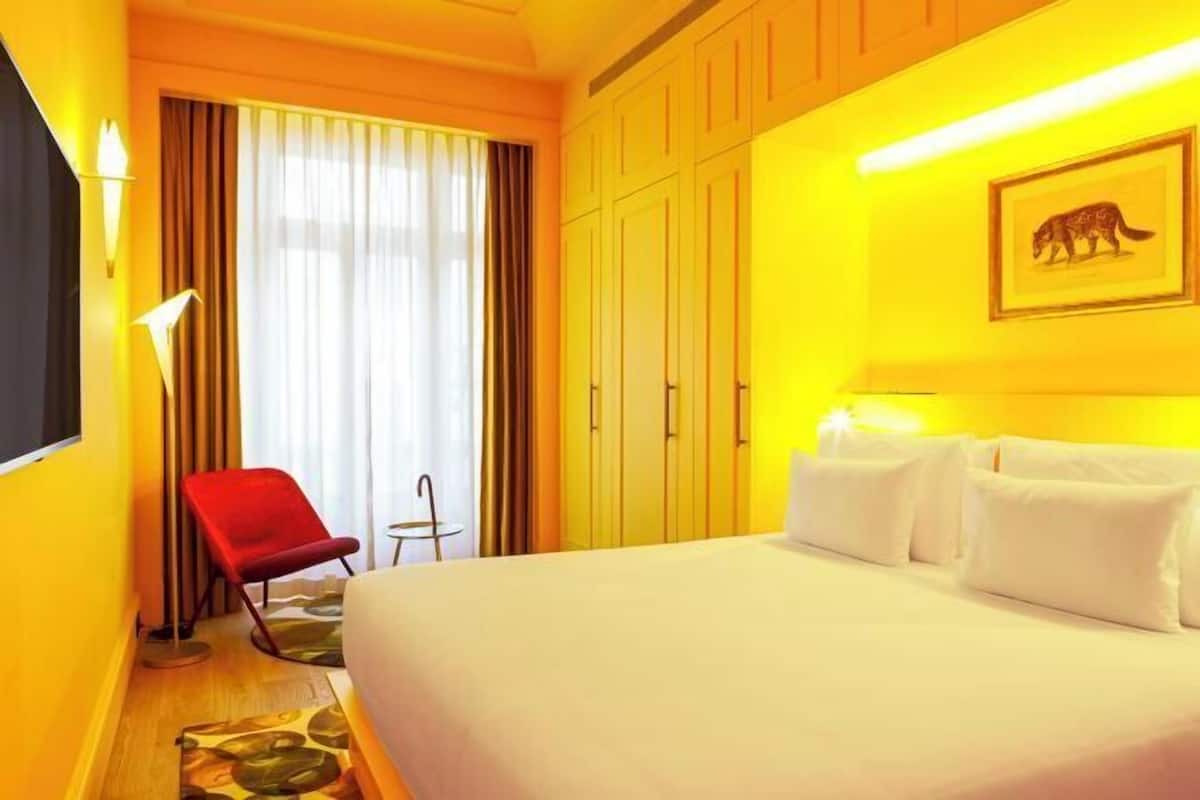 1 Schlafzimmer, hochwertige Bettwaren, Daunenbettdecken, Minibar