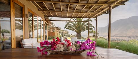 Phòng Deluxe | Khu phòng khách