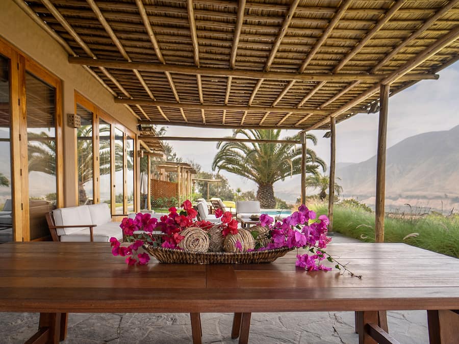 Deluxe Room | Living area