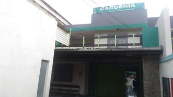 Façade de l’hébergement