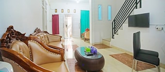 OYO 91460 Guest House Kencana Syariah