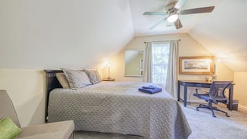 3 bedrooms, iron/ironing board, travel crib, WiFi