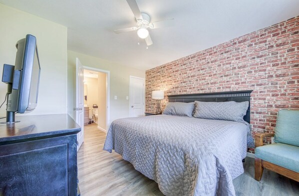 3 bedrooms, iron/ironing board, travel cot, WiFi