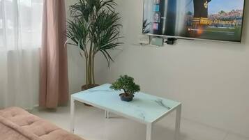 Signature Studio, 1 Katil Ratu (Queen) dengan Katil Sofa, Non Smoking, Mountain View | Pemandangan dari bilik