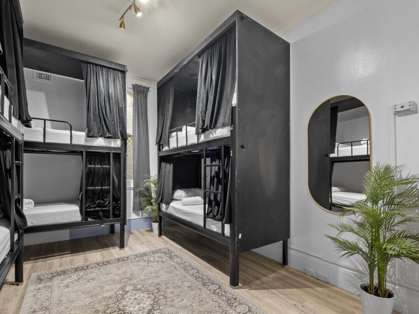 Room, Shared Bathroom | Premium bedding, free WiFi, bed sheets