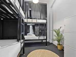 1 chambre, literie de qualité supérieure, Wi-Fi gratuit, draps fournis