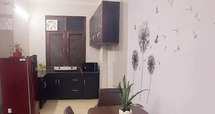 Peaceful Homestay in the Heart of Delhi.
Centrally located well connected.