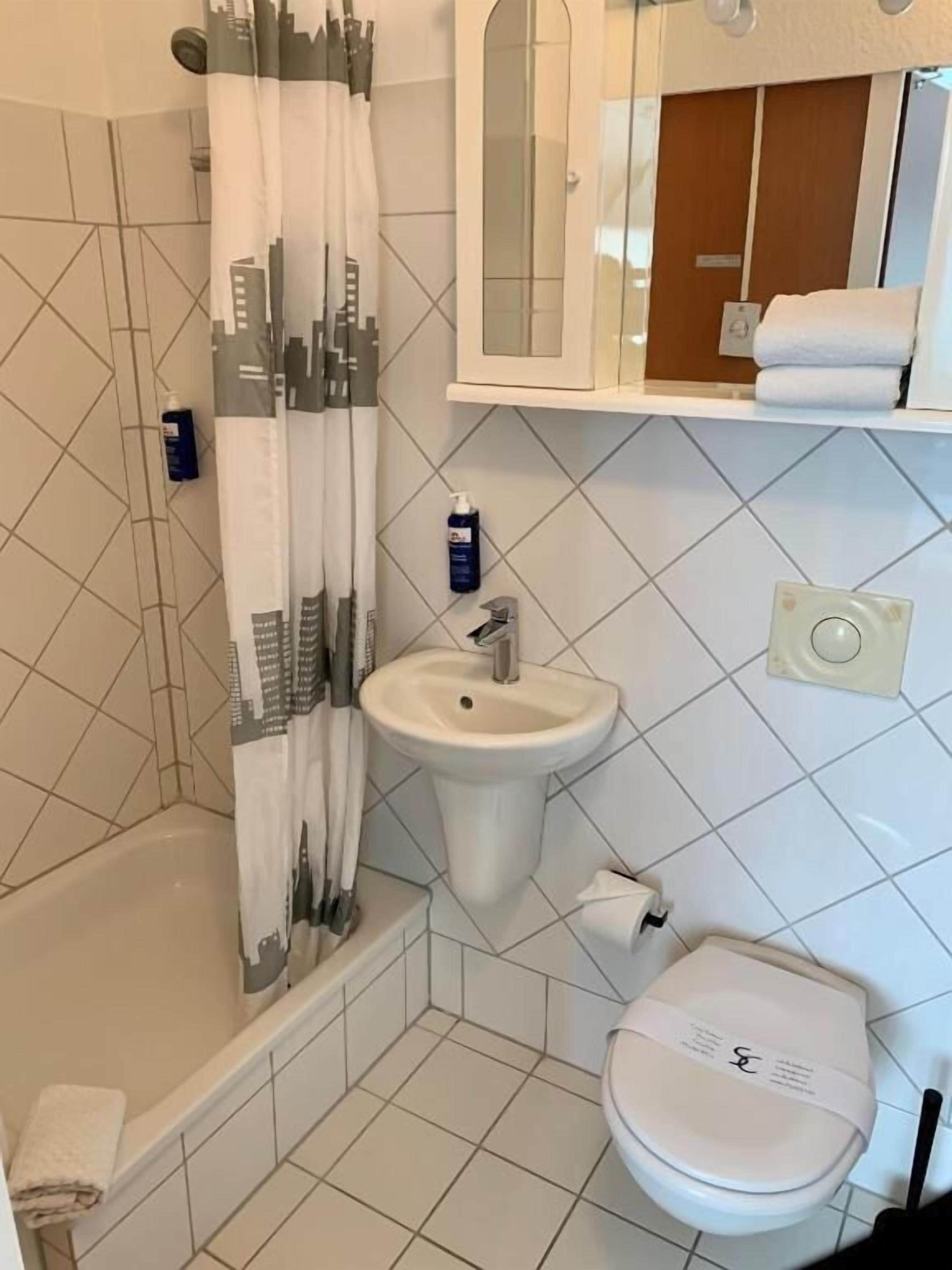 Photo - BeeVillage Messehotel Hannover Laatzen