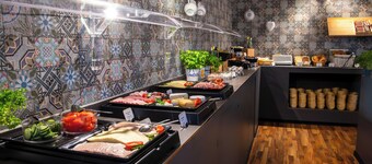 [BEE]VILLAGE MESSEHOTEL HANNOVER-LAATZEN.