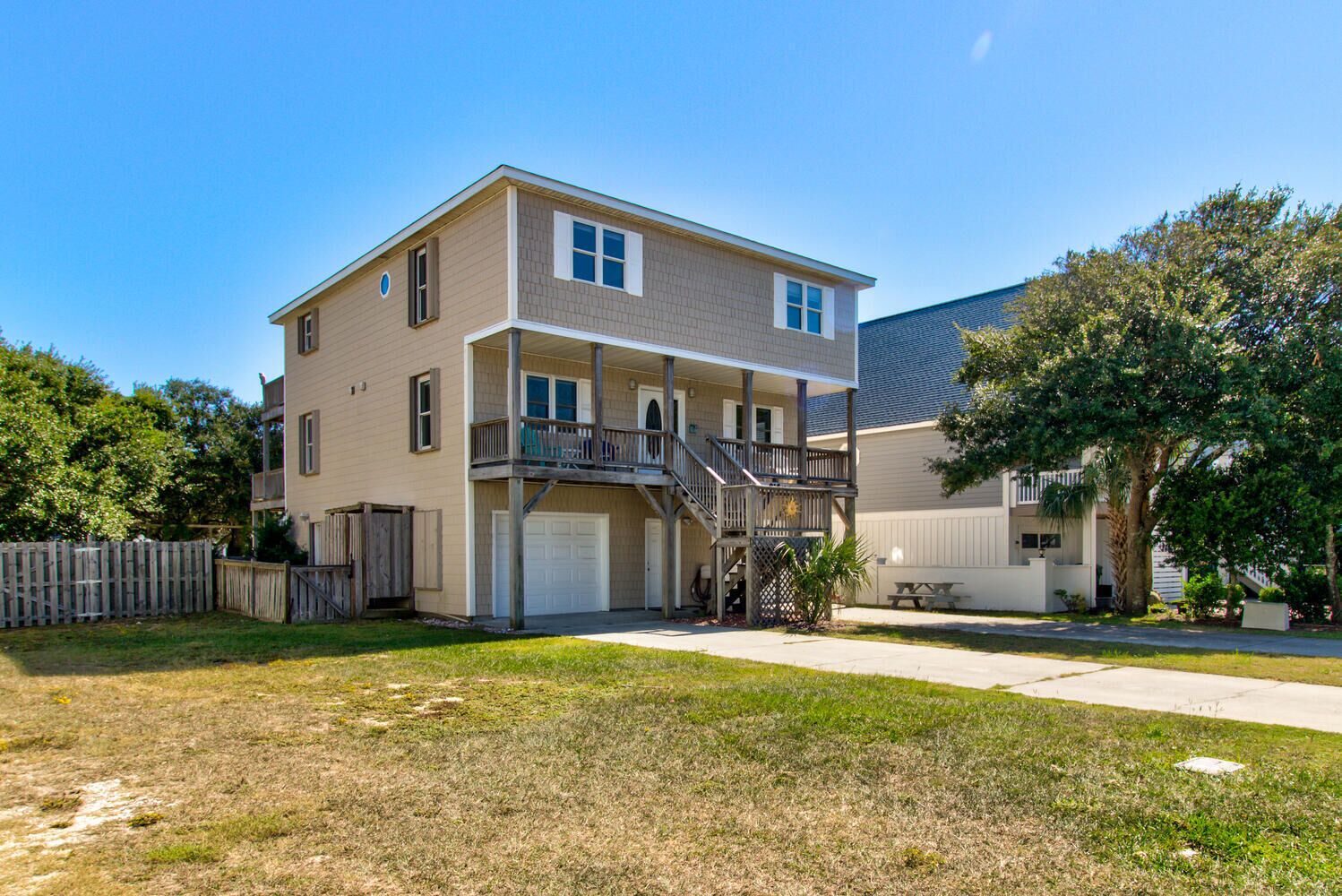SFW915: Atlantic Views- Beautiful 8BD Home with Private Pool and Hot Tub!!!