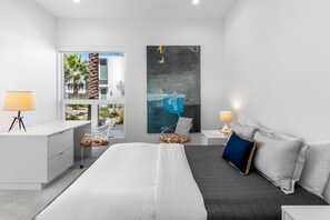 4 Schlafzimmer, Schreibtisch, Bügeleisen/Bügelbrett, kostenloses WLAN