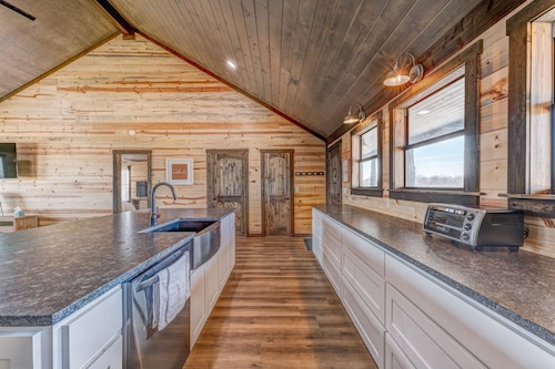 Coyote Creek Ranch I Familes, stargazing, Martindale