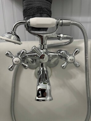 Miscellaneous - River-Schlitterbahn Cozy Bungalow With Hot Tub (New Braunfels)