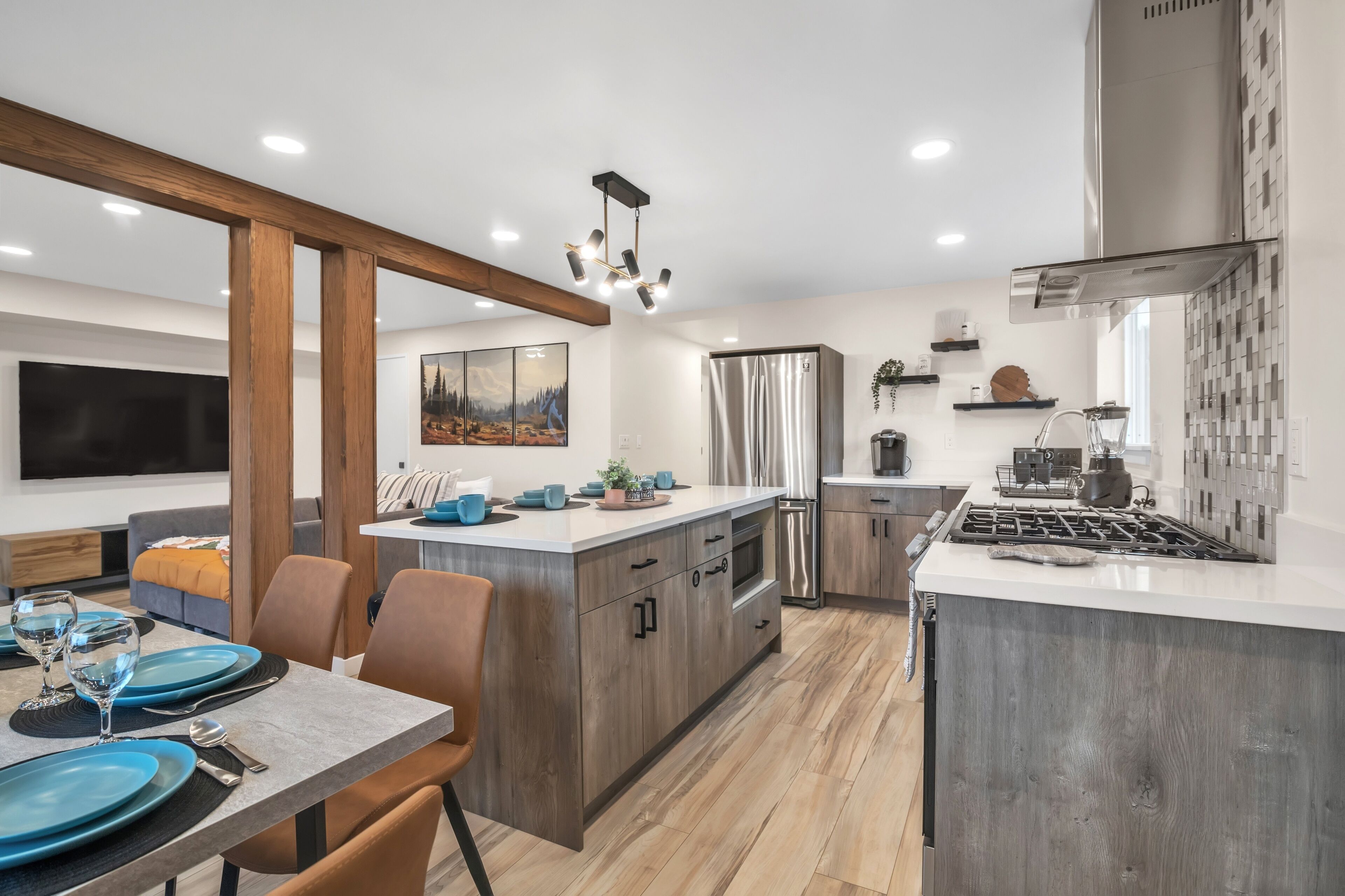 Duplex, 2 Bedrooms | Private kitchen | Fridge, oven, coffee/tea maker, toaster