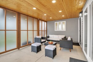 Duplex, 2 Bedrooms | Interior