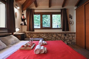 4 bedrooms, iron/ironing board, free WiFi, bed sheets - Scappo in Umbria, La casa verde di Eva (Amelia)