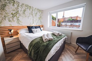 3 Schlafzimmer, Bügeleisen/Bügelbrett, Bettw äsche