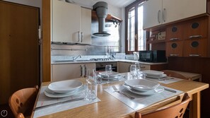 Fridge, microwave, oven, stovetop - Veneto 10B (Cassina de' Pecchi)
