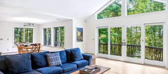 Highland Ridge House with Game Room & Large Deck