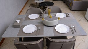 Living area - Malaikanzi Suites (Entebbe)