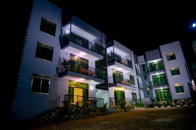 Malaikanzi Suites
