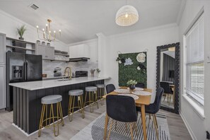 Comfort House | Dining room