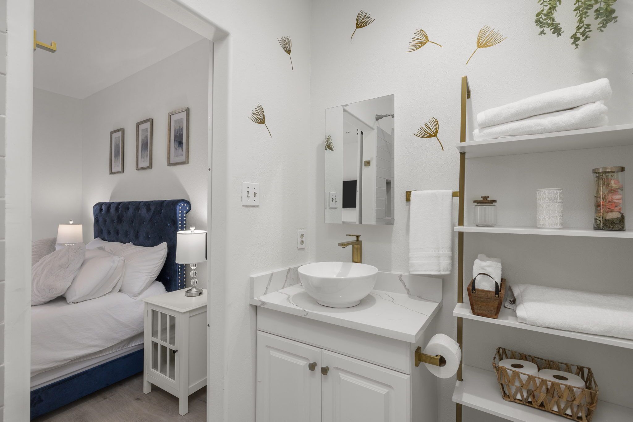 Comfort huis | Badkamer | Gratis toiletartikelen, een haardroger, handdoeken, zeep