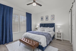 Comfort House | 3 bedrooms, individually decorated, individually furnished, desk - Wonderful Getaway EaDo 3BR Minutes to Downtown (Houston)