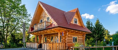 ファミリー シャレー ベッドルーム (複数) マウンテンサイド (Log Cabin Native) | 外観