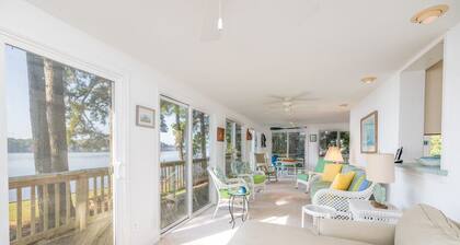 New! Main Lake View, Pet-Friendly, Firepit, Dock