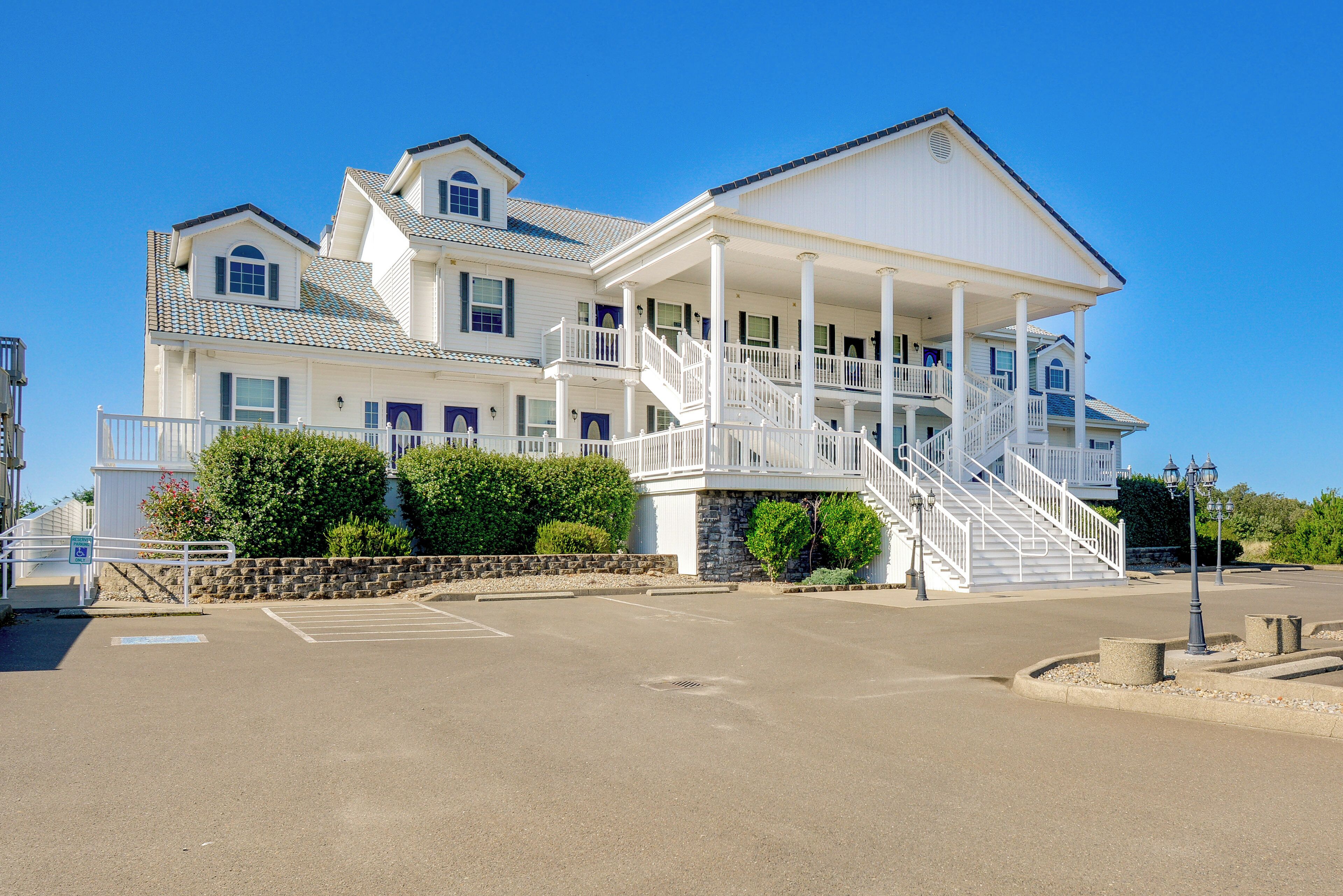 Apartment (1 Bedroom) | Interior