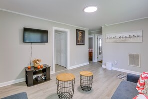 Cottage (2 Bedrooms) | Interior