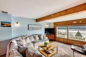 House (3 Bedrooms) | Interior - Harrison Getaway w/ Deck & Lake Views! (Harrison)