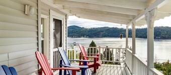 Harrison Getaway w/ Deck & Lake Views!
