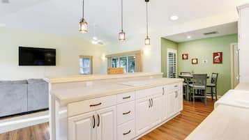 Nhà (2 Bedrooms) | Nội thất