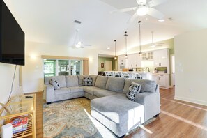 House (2 Bedrooms) | Front of property