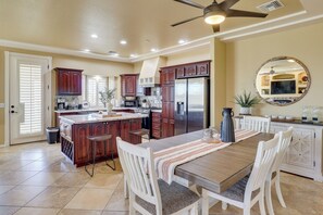 Interior - Bullhead City Home w/ Private Hot Tub & Gas Grill! (Bullhead City)