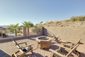 Interior - Bullhead City Home w/ Private Hot Tub & Gas Grill! (Bullhead City)