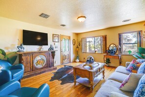 Interior - Pet-friendly Las Cruces Home w/ Private Pool (Las Cruces)