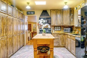 Interior - Pet-friendly Las Cruces Home w/ Private Pool (Las Cruces)