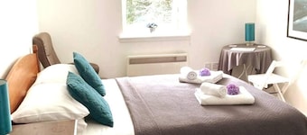 Cosy Kirriemuir Flat - Pet Friendly Retreat