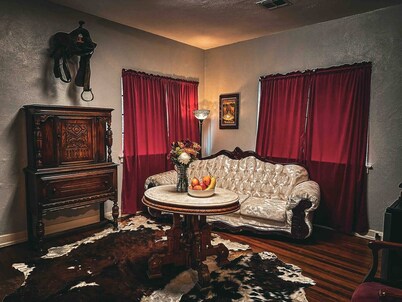 The Gatehouse Cottage-Ponca City
