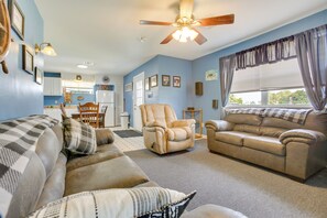 House (2 Bedrooms) | Interior