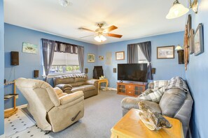 House (2 Bedrooms) | Interior