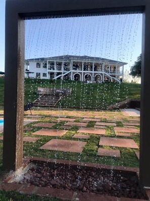 Fachada de la propiedad