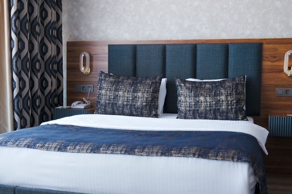 Egyptian cotton sheets, premium bedding, minibar, in-room safe