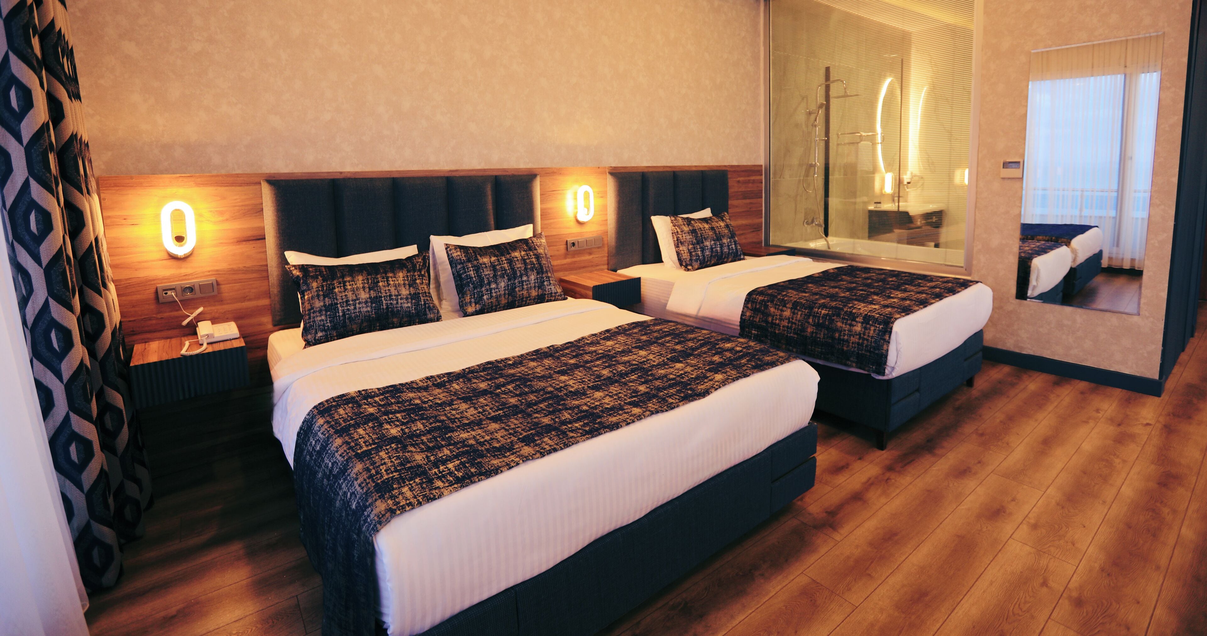 deluxe room triple, lake view with balcony | 1 bedroom, egyptian cotton sheets, premium bedding, minibar