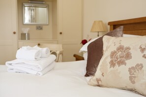 Suite Deluxe | Ropa de cama hipoalergénica y decoración individual