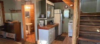 NorthFork Lodge Cabin #2 "The Pine"