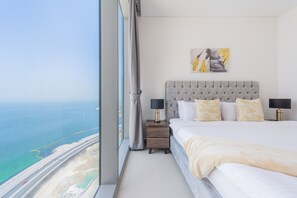 2 bedrooms, in-room safe, iron/ironing board, free WiFi
